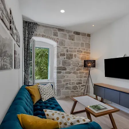 Marineta Apartment *