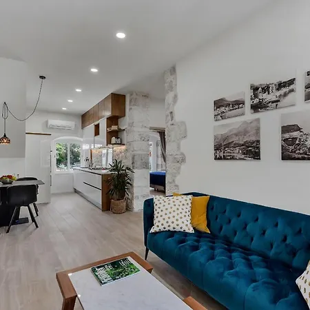 Marineta Apartment Makarska